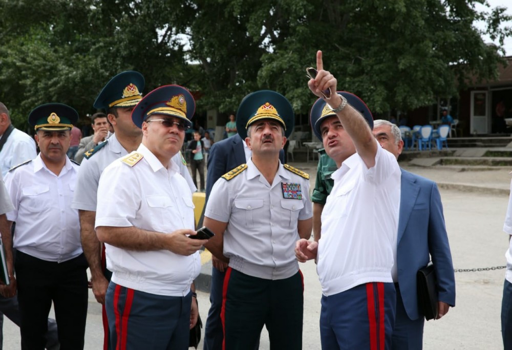 Generallar və Saleh Məmmədov “Samur” postunda - FOTOLAR