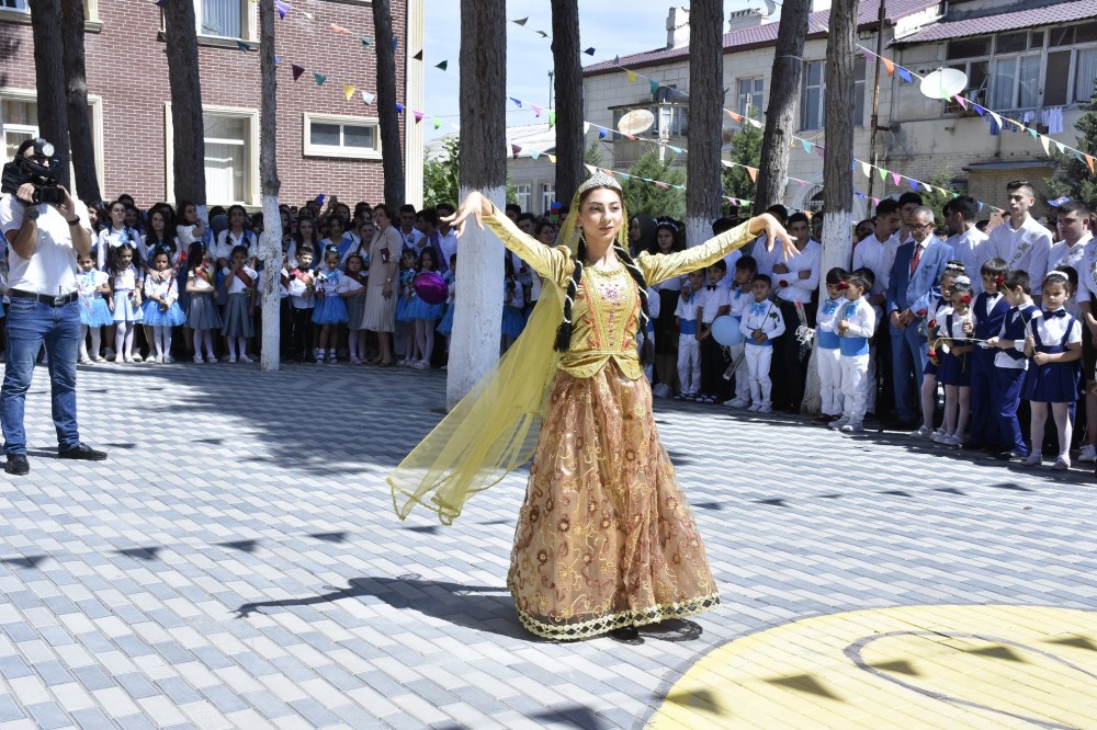 Abşeron məktəblərində “Son Zəng” günü qeyd edildi - Fotolar