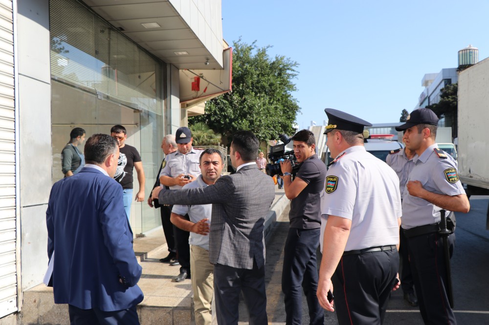 Bakıda polis genişmiqyaslı tədbirlərə başladı (Fotolar)