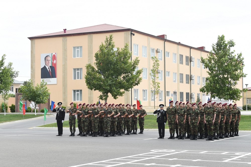 Mehriban Əliyeva əsgərlərin ehtiyata buraxılması mərasimində - FOTOLAR-YENİLƏNİB