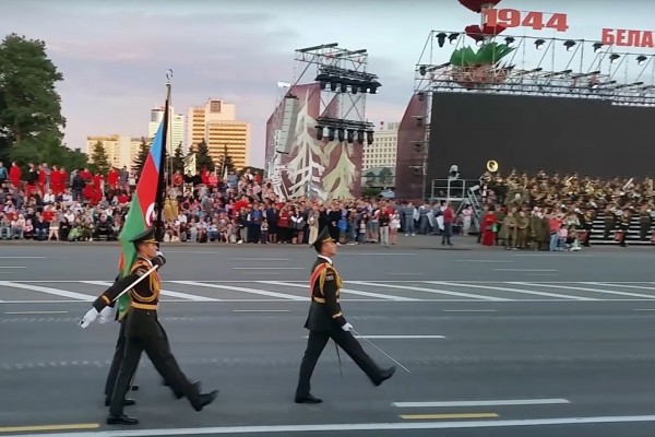 Azərbaycan hərbçiləri Minskdəki hərbi paradda - FOTO