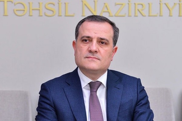 "1.6 milyon şagird teledərslərdən yararlanıb" - Nazir