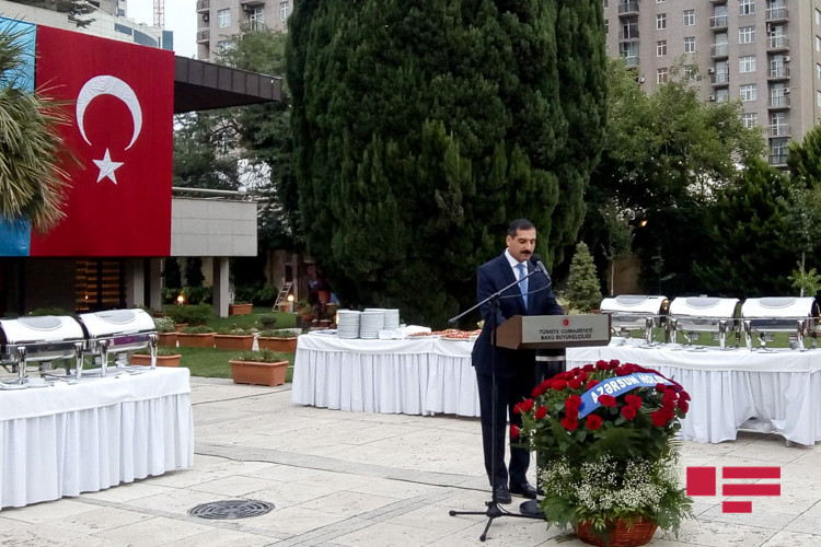 Bakıda Türkiyənin Zəfər Bayramı qeyd olunub - FOTO