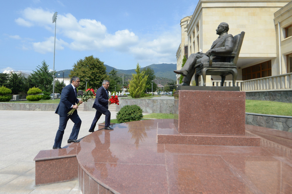 Ramin Quluzadə Zaqatalada vətəndaşları qəbul etdi - FOTOLAR