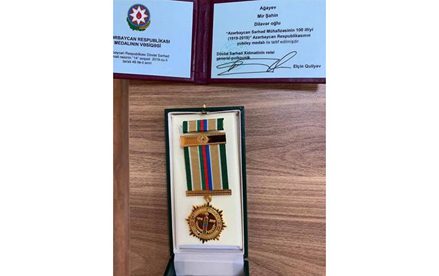 Mirşahin Ağayevə medal verildi - FOTO