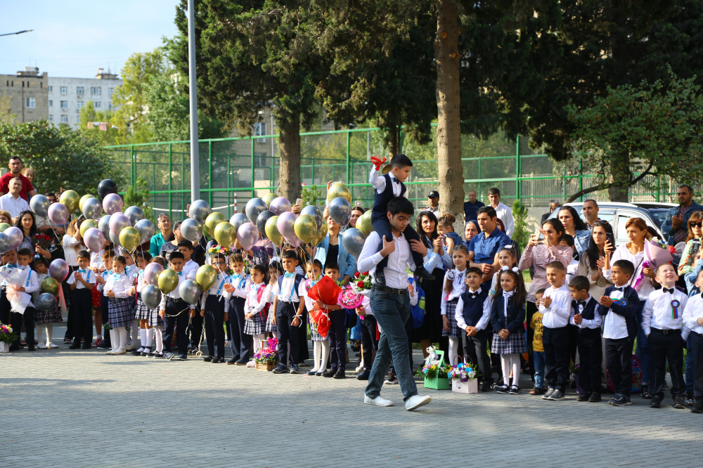 Arif Qasımov şagirdləri təbrik etdi - FOTO