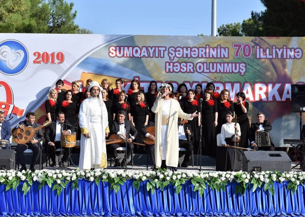 Sumqayıtda kitab yarmarkası keçirilib - FOTO