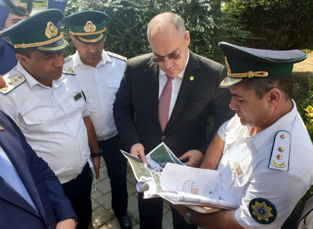 Səfər Mehdiyev Biləsuvar gömrük postunda - FOTO