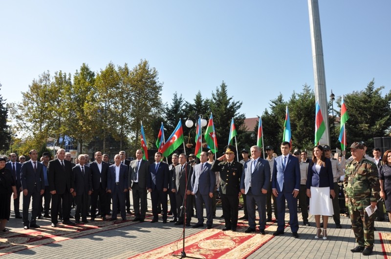 Çağırışçılar ordu sıralarına yola düşdülər - FOTOLAR