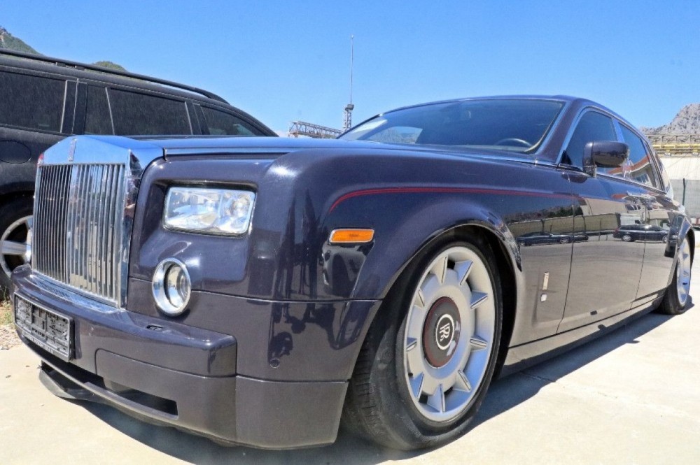 Telman İsmayılovun "Rolls-Royce"u hərracda 3 dəfə uzuzlaşdırıldı - FOTOLAR