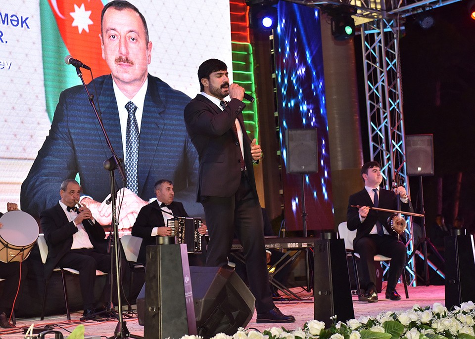 Sumqayıtda açıq hava konserti keçirildi - FOTOLAR