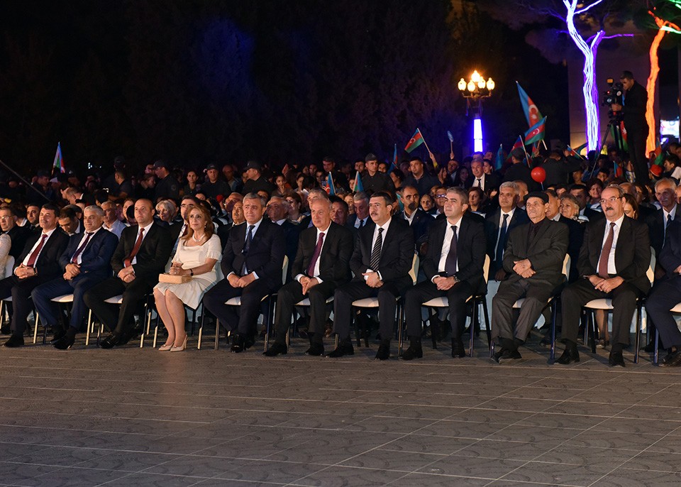 Sumqayıtda açıq hava konserti keçirildi - FOTOLAR