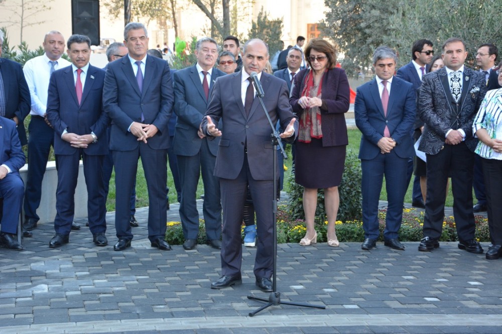 Mikayıl Müşfiq parkı istifadəyə verildi - FOTOLAR