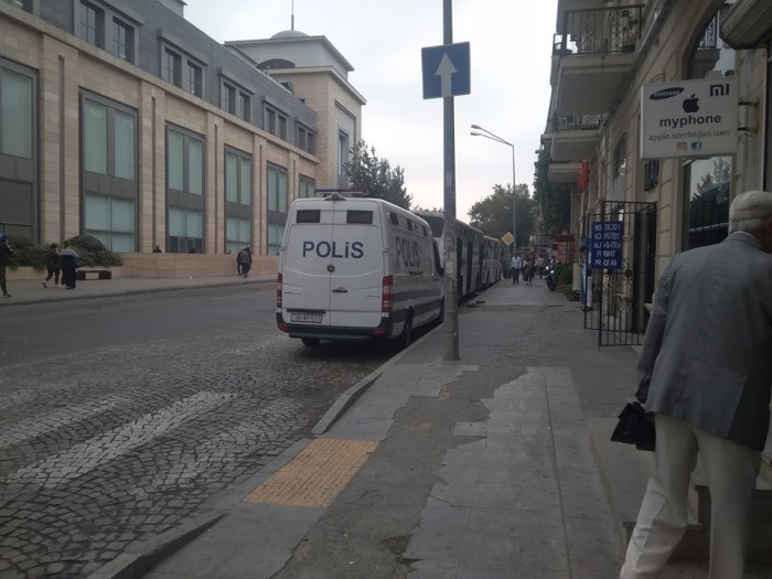 Bakının mərkəzinə çoxlu sayda polis cəlb olunub - FOTOLAR