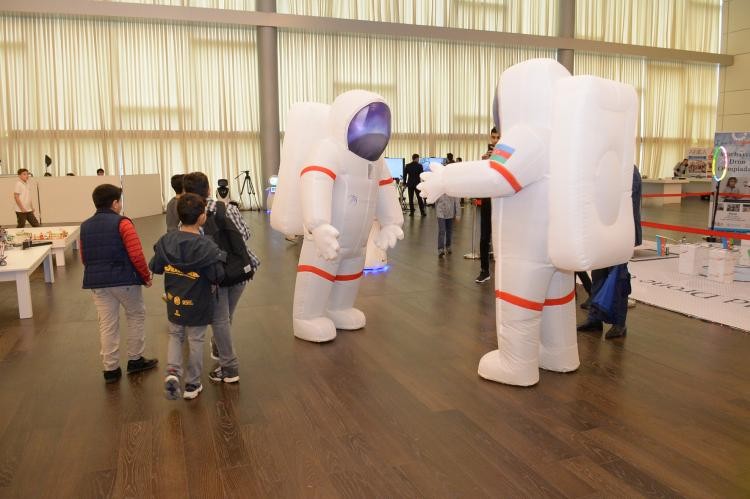 “İnnovasiya həftəsi” çərçivəsində “Roboday” festivalı təşkil edilib - FOTOLAR