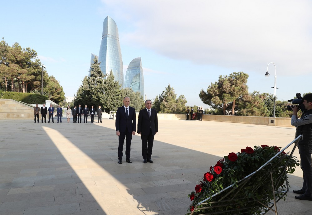 Baş prokuror Zidrinas Bartkusunu qəbul etdi - FOTO