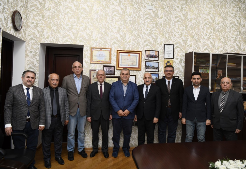 Mustafa Babanlı Karabük Universitetinin professorları ilə görüşdü - FOTOLAR