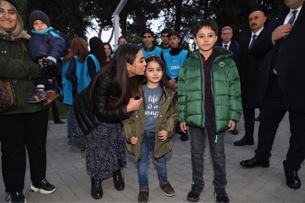 IDEA İctimai Birliyi tərəfindən Bakıda tutuquşular məskunlaşdırılır - FOTO