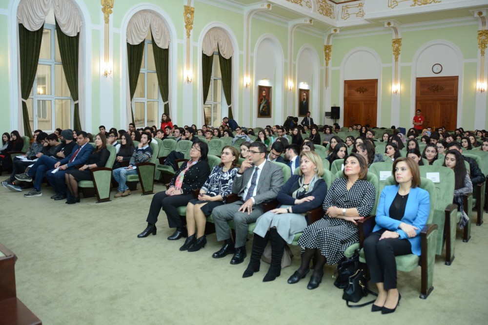 Tələbə Debat Forumunun 4 qat çempionu - FOTOLAR