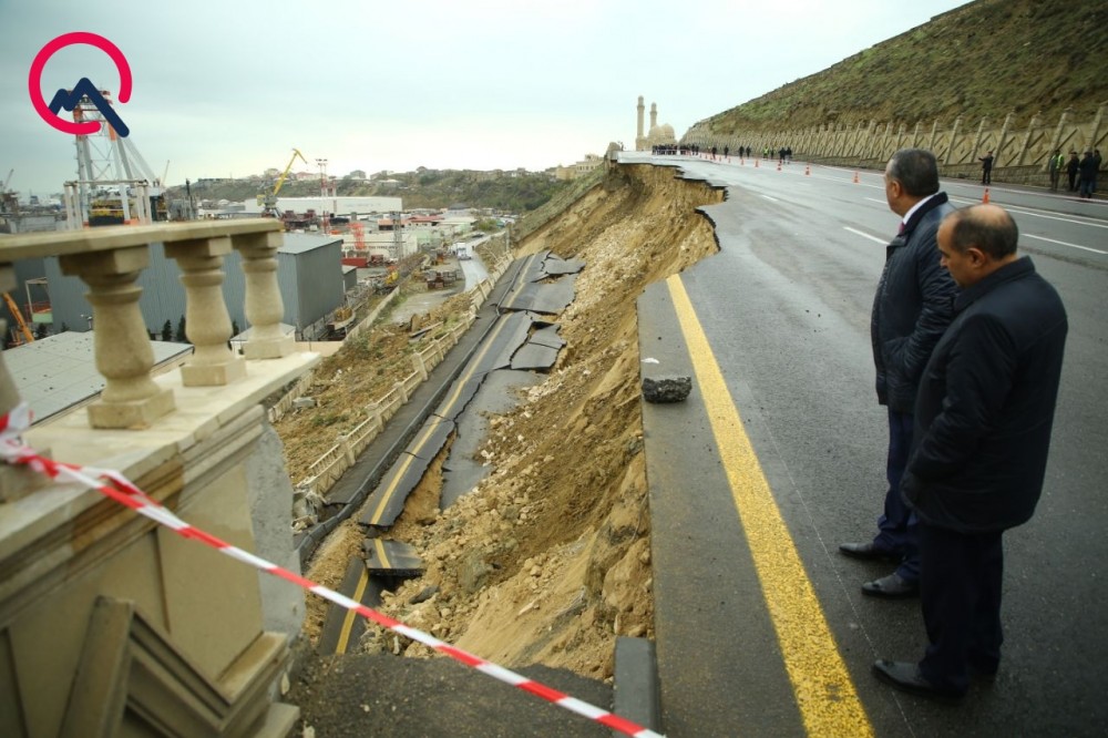 Əli Əsədov, Eldar Əzizov və Saleh Məmmədov sürüşmə zonasında - FOTO