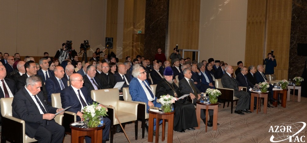 “Nəsimi-650: Haqqın carçısı” adlı beynəlxalq elmi-praktik konfrans keçirilib - FOTO