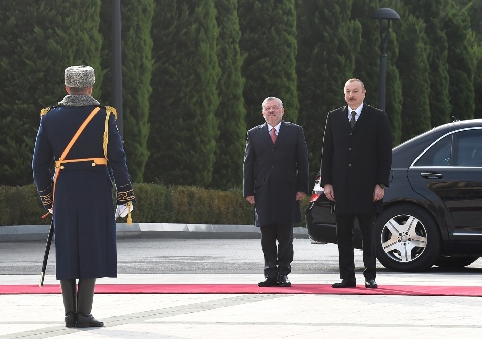 Prezident Kralı II Abdullahı qarşıladı - FOTOLAR