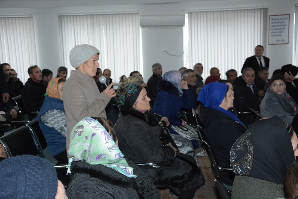 Süleyman Mikayılov qəsəbə sakinlərinin problemlərini dinlədi - FOTO