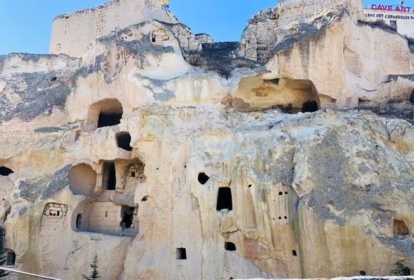40 otaqlı mağara satışa çıxarıldı - FOTO