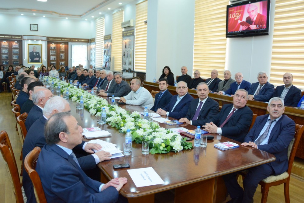 UNEC-də professor Qaçay Heydərovun 100 illik yubileyi qeyd olunub - FOTO