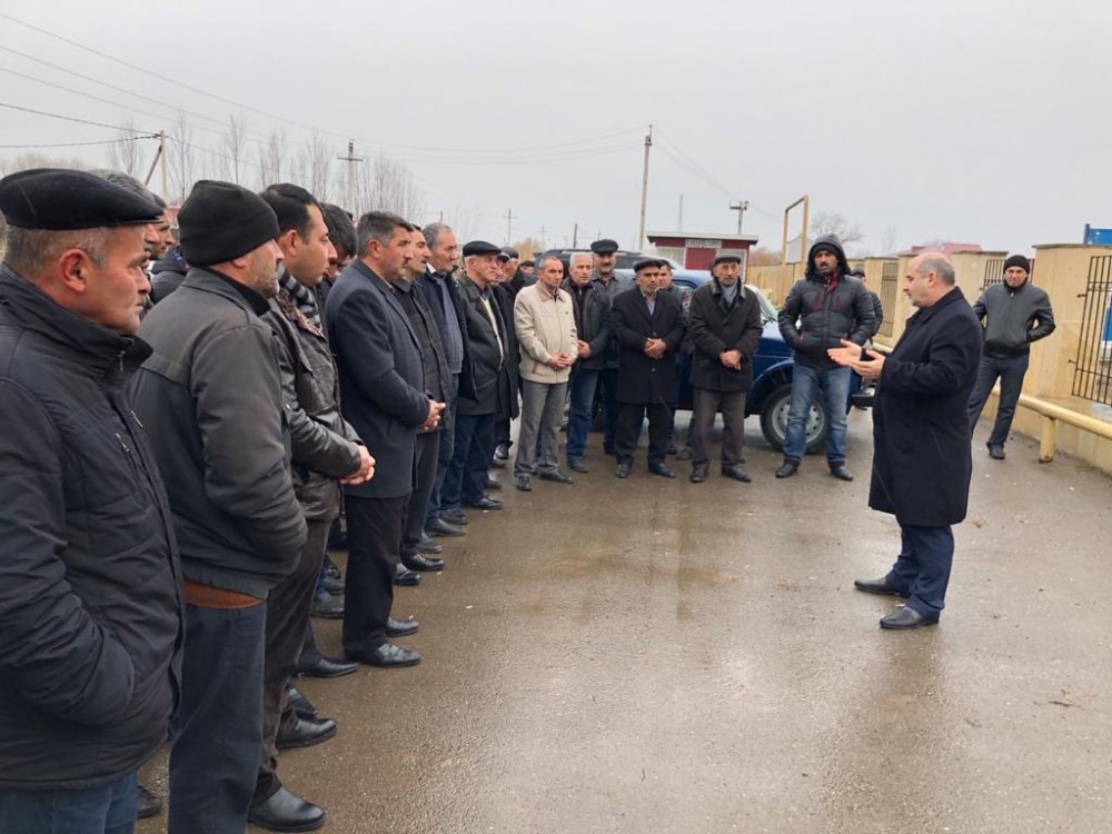 Çingiz Qənizadənin seçicilərlə görüşləri davam edir - FOTO