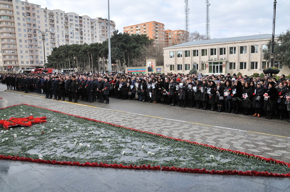 Abşeronda 20 Yanvar şəhidləri anıldı - FOTOLAR