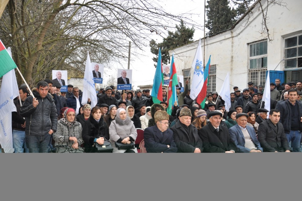 Saatlılar yenə də Əhliman Əmiraslanova səs verəcəklər - FOTO