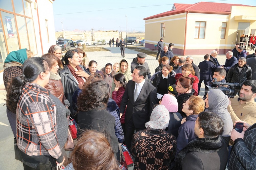 Məcburi köçkünlərdən Mahir Abbaszadəyə DƏSTƏK - FOTO