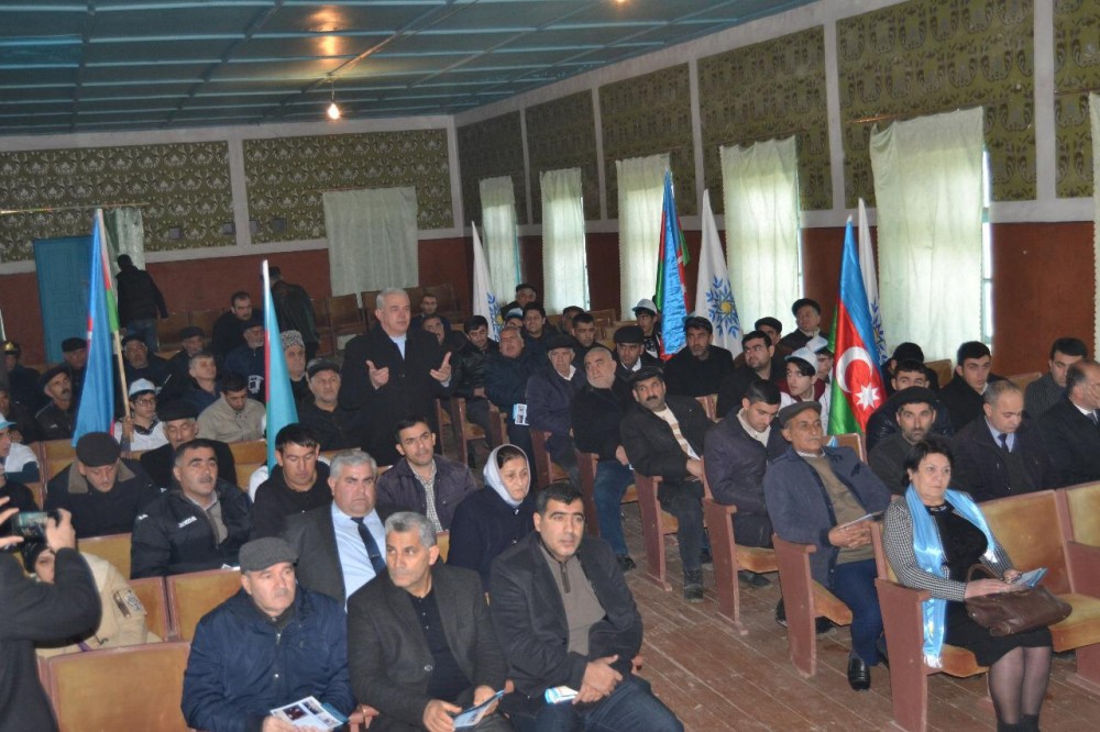 Akademikin seçicilərlə silsilə görüşləri davam edir - Foto