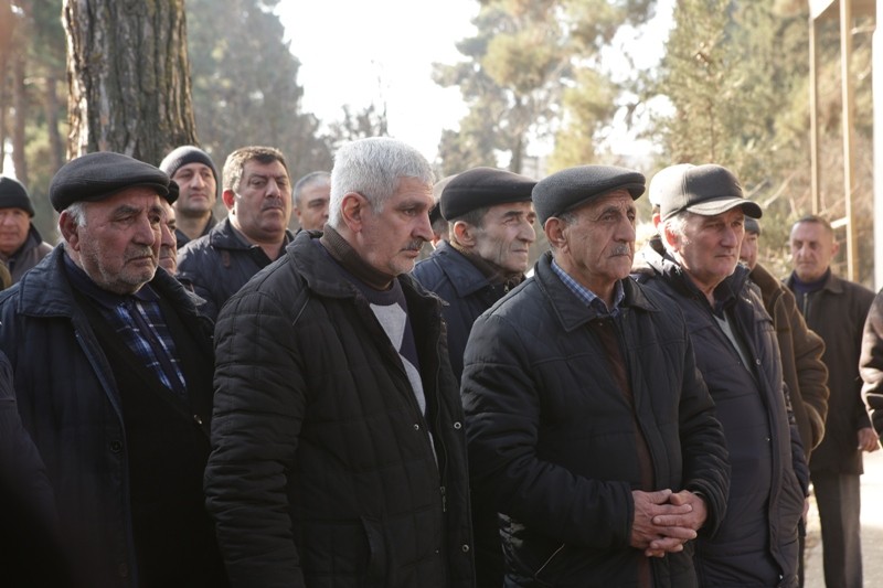 Zeyqəm Hüseynov seçicilərlə görüşlərini davam etdirir -  FOTOLAR