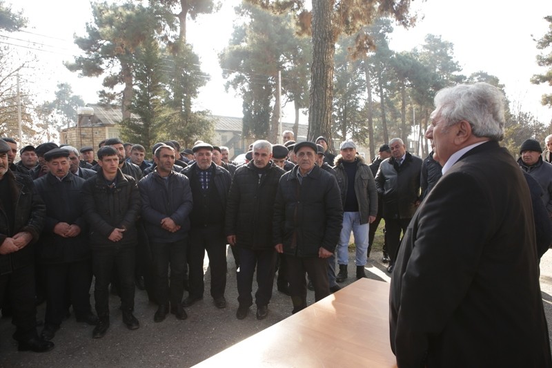 Zeyqəm Hüseynov seçicilərlə görüşlərini davam etdirir -  FOTOLAR