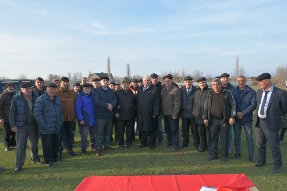 Zeyqəm Hüseynov seçicilərlə görüşlərini davam etdirir -  FOTOLAR