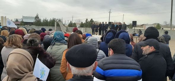 Nizami Səfərov seçiciləri ilə görüşlərini davam etdirir - FOTO