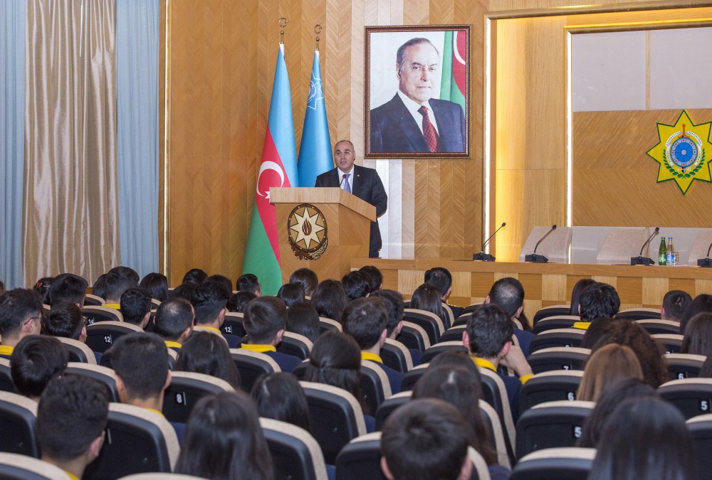 “Könüllü gömrükçü”lərə sertifikatlar təqdim olundu - FOTO