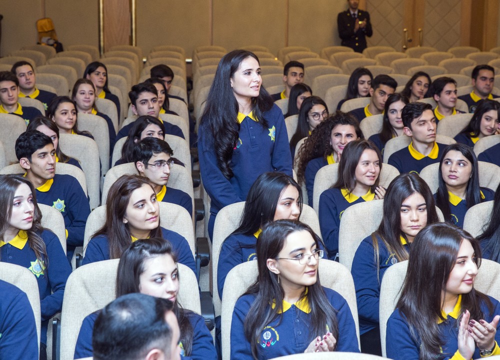 “Könüllü gömrükçü”lərə sertifikatlar təqdim olundu - FOTO