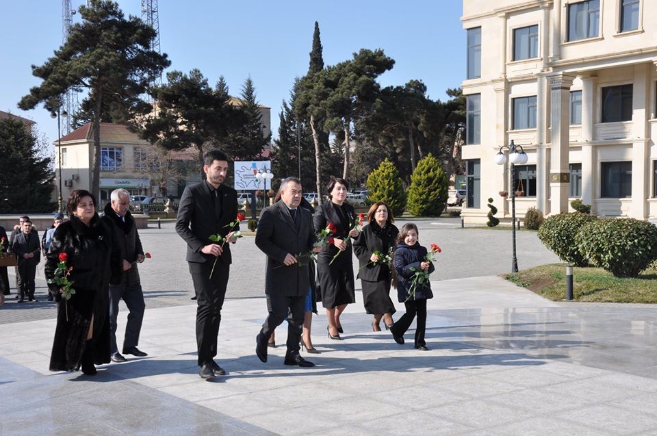 "Xocalı tarixin qan yaddaşı" adlı rəsm sərgisinin açılışı oldu - FOTOLAR