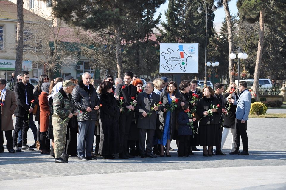 "Xocalı tarixin qan yaddaşı" adlı rəsm sərgisinin açılışı oldu - FOTOLAR