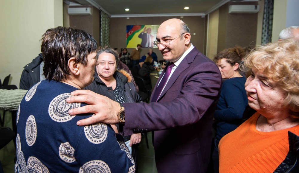 İqbal Ağazadə rusdilli sakinlərlə görüş keçirdi - FOTOLAR