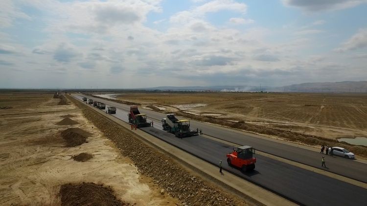 Bakı-Quba-Rusiya yolunun tikintisi belə aparılır! - FOTOLAR