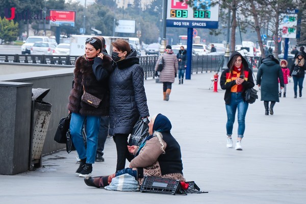 Bakı sakinləri koronavirusdan bu üsulla qorunur - FOTOLAR