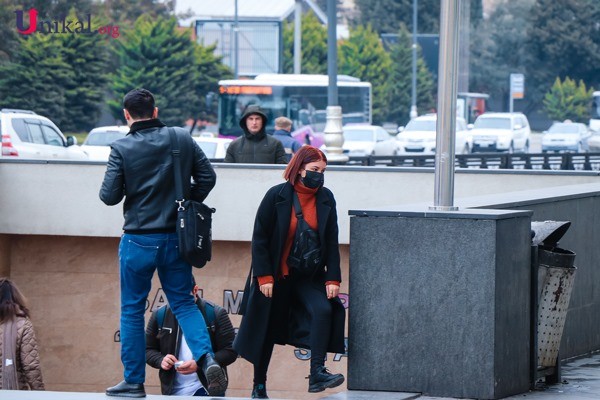 Bakı sakinləri koronavirusdan bu üsulla qorunur - FOTOLAR