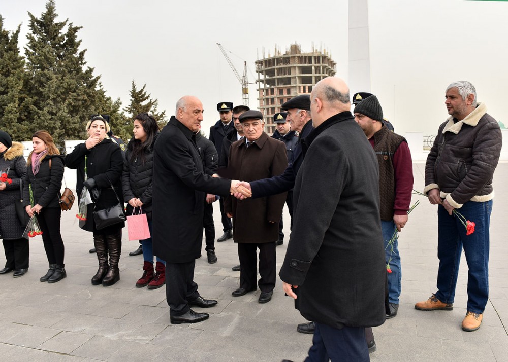 Sumqayıtda Xocalı faciəsinin 28-ci ildönümü münasibətilə anım tədbiri keçirildi - FOTOLAR