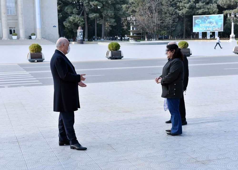 Zakir Fərəcov sakinləri  Operativ Qərargahın qərarlarına riayət etməyə çağırdı - FOTOLAR