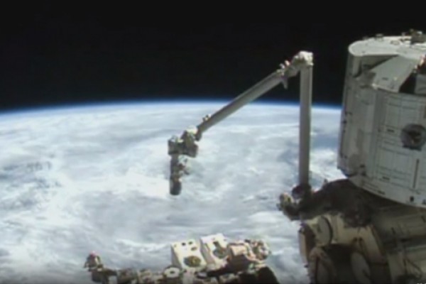 Soyuz MS-15 dünyaya geri qayıtdı  