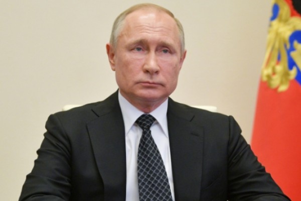 Putin: "Koronavirus hələ ən yüksək həddə çatmayıb"